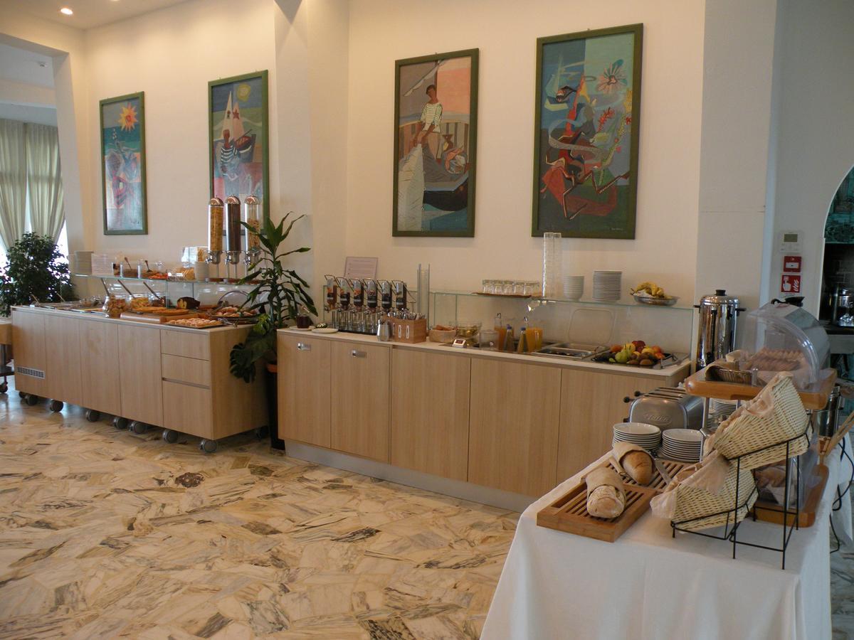 Hotel Parrini Follonica Exterior photo